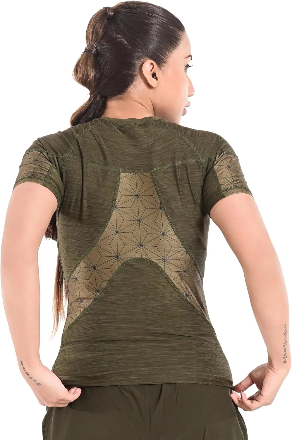 2BOLD Womens Rash Guard Compression Shirts, UPF 50  Athletic, Hiking, Swim Shirt, Yoga, MMA, Quick Dry Rash Guard for Womens