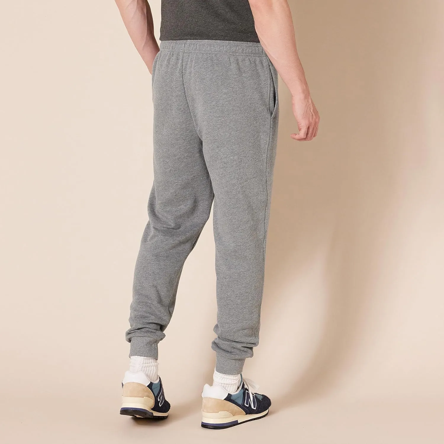 Amazon Essentials Men's Joggers Sweatpants, Fleece, Comfortable Fit