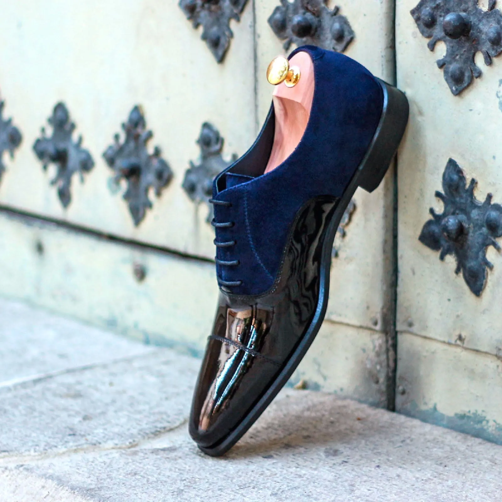 DapperFam Rafael in Navy / Black Men's Lux Suede & Italian Patent Leather Oxford