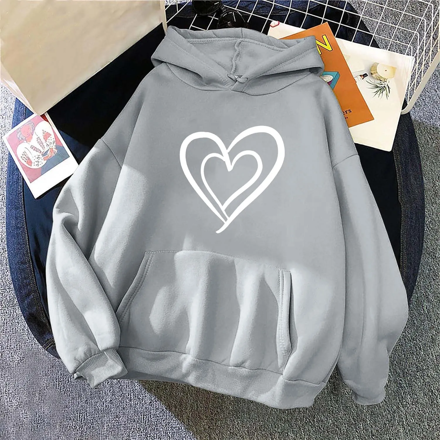 Heart Hoodies Women Graphic Sweatshirts Long Sleeve Pullover Sweater Oversized Tops Trendy Valentine's Day Outfits