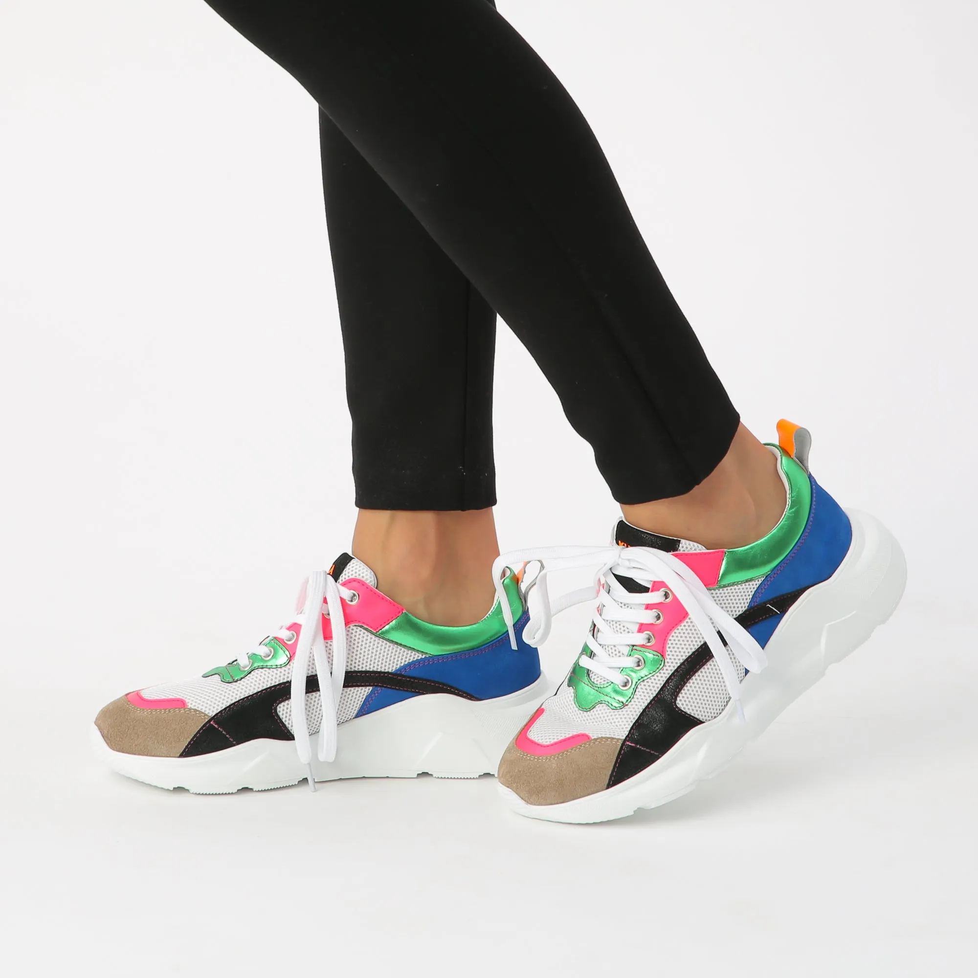 IZZI platform sneaker - random