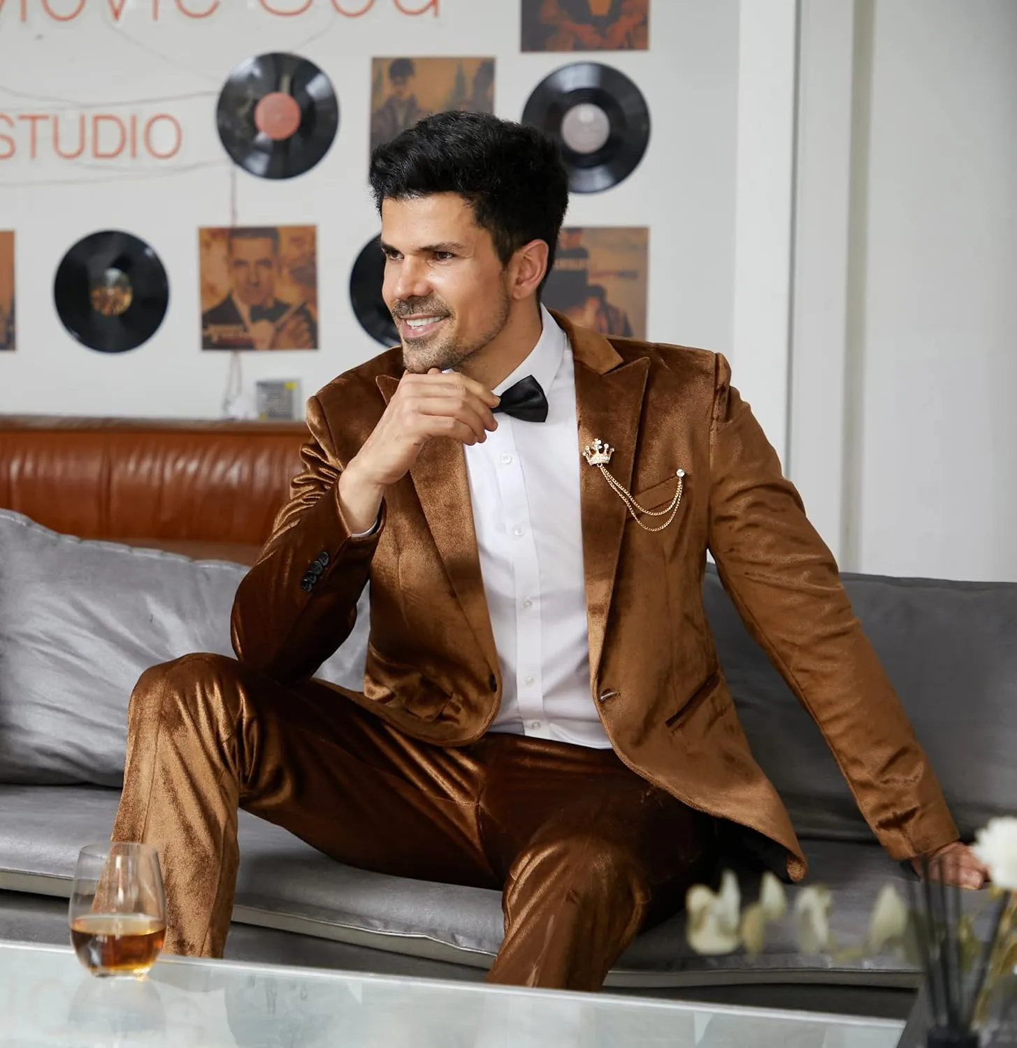 MAGE MALE Men's 2 Piece Velvet Suit One Button Tuxedo Slim Fit Luxurious Blazer Party Dinner Jacket & Pants