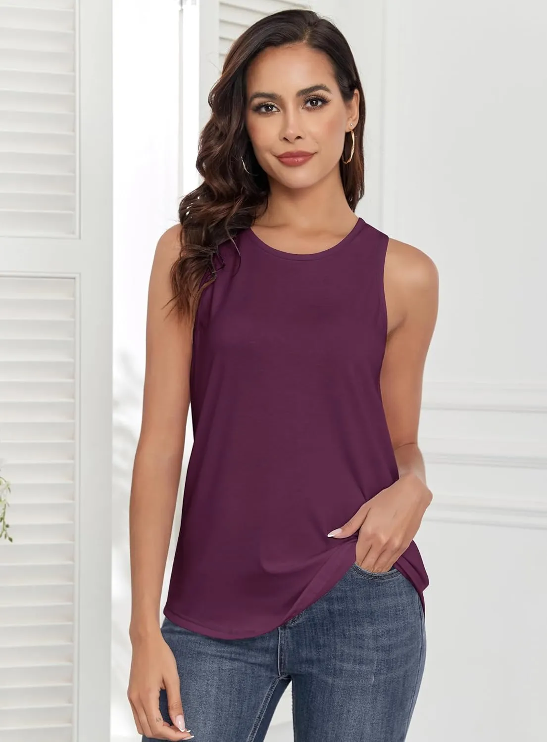 Smile Fish Women Crewneck Flowy Loose Fit Tank Top Sleeveless Summer Tops Shirts