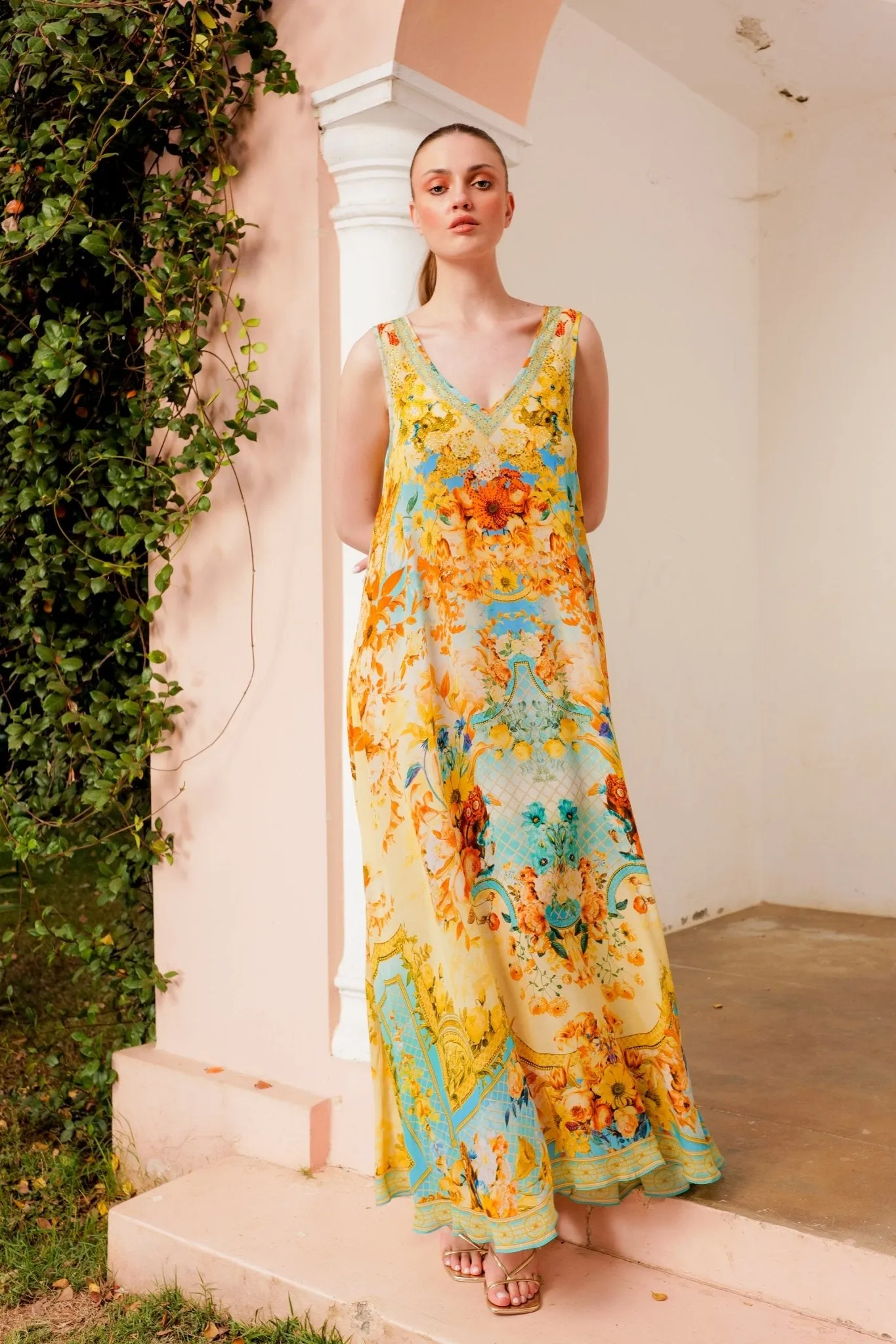 SUMMER GARDEN SLEEVELESS DRESS