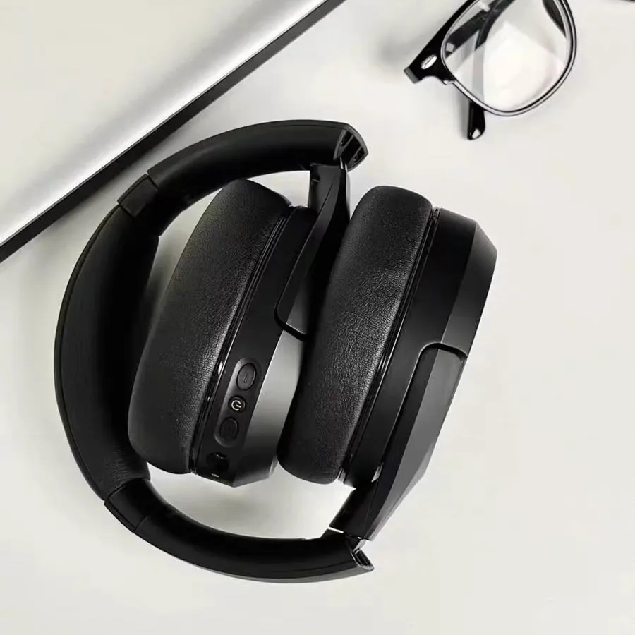 Wireless Headphones with Hi-Fi Sound and Soft Ear Cushions
