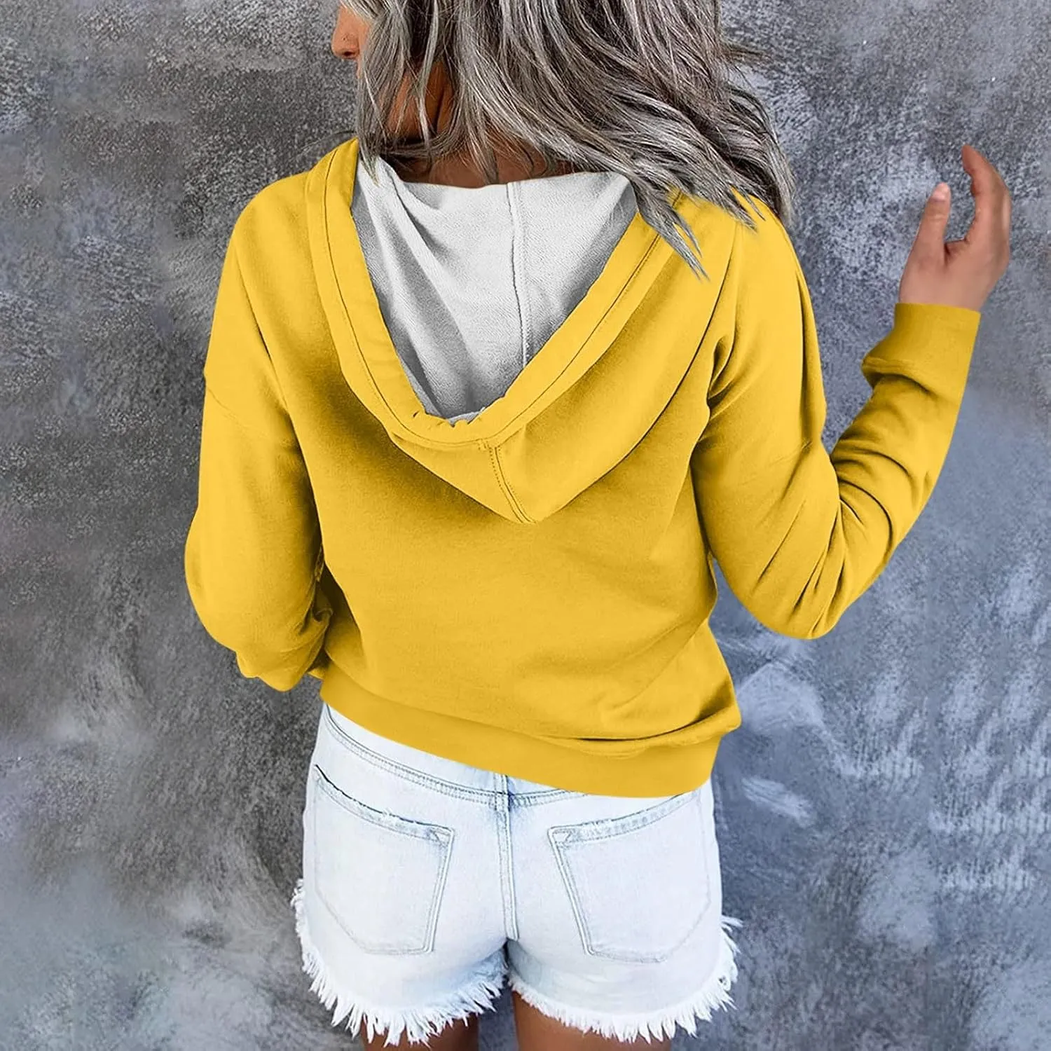 Women's Fashion Hoodies & Sweatshirts Trendy Casual Long Sleeve Hoodies Comfy Loose Solid Sweatshirt with Pockets